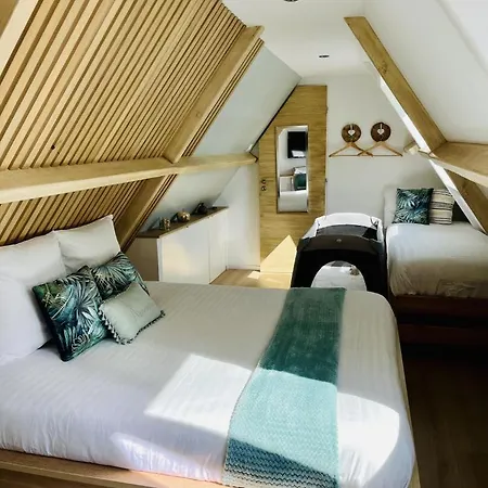 Gites De France - Lodge Et Sweety Spa * Neufchâtel-en-Bray